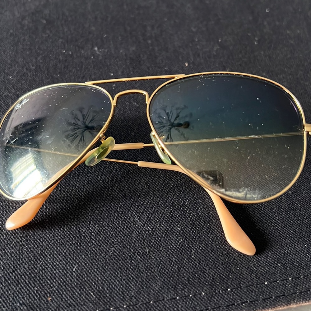 Ray  Ban aviator glasses like new gradient lenses,beautiful,unisex!